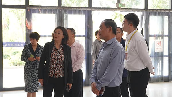 曹妃甸区副区长毛莉莉一行莅临河北科技学院开展实地调研